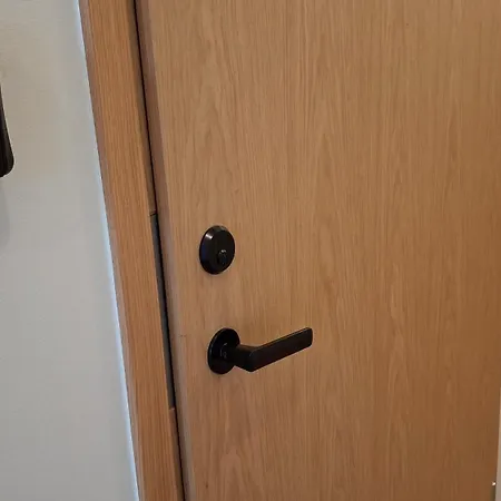 Freinholdi Maja Kuelaliskorter 1 - With Sauna 브루