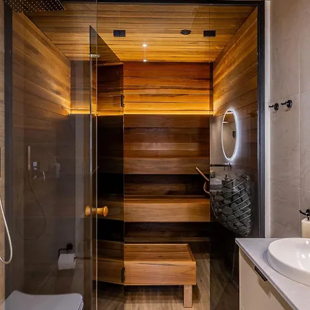 Freinholdi Maja Kuelaliskorter 1 - With Sauna Apartman Võru