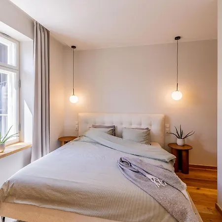 Freinholdi Maja Kuelaliskorter 1 - With Sauna Daire